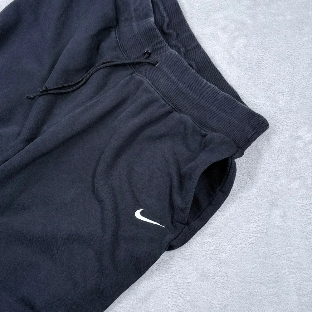 Nike sportswear phoenix